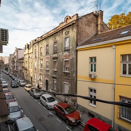 Botanical9, Centre, 2 Bedroom With Netflix