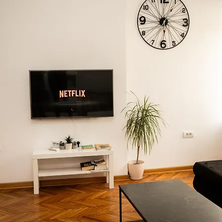 Apartament Botanical9, Centre, 2 Bedroom With Netflix Belgrad