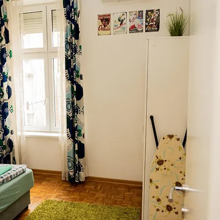 Apartman Botanical9, Centre, 2 Bedroom With Netflix *